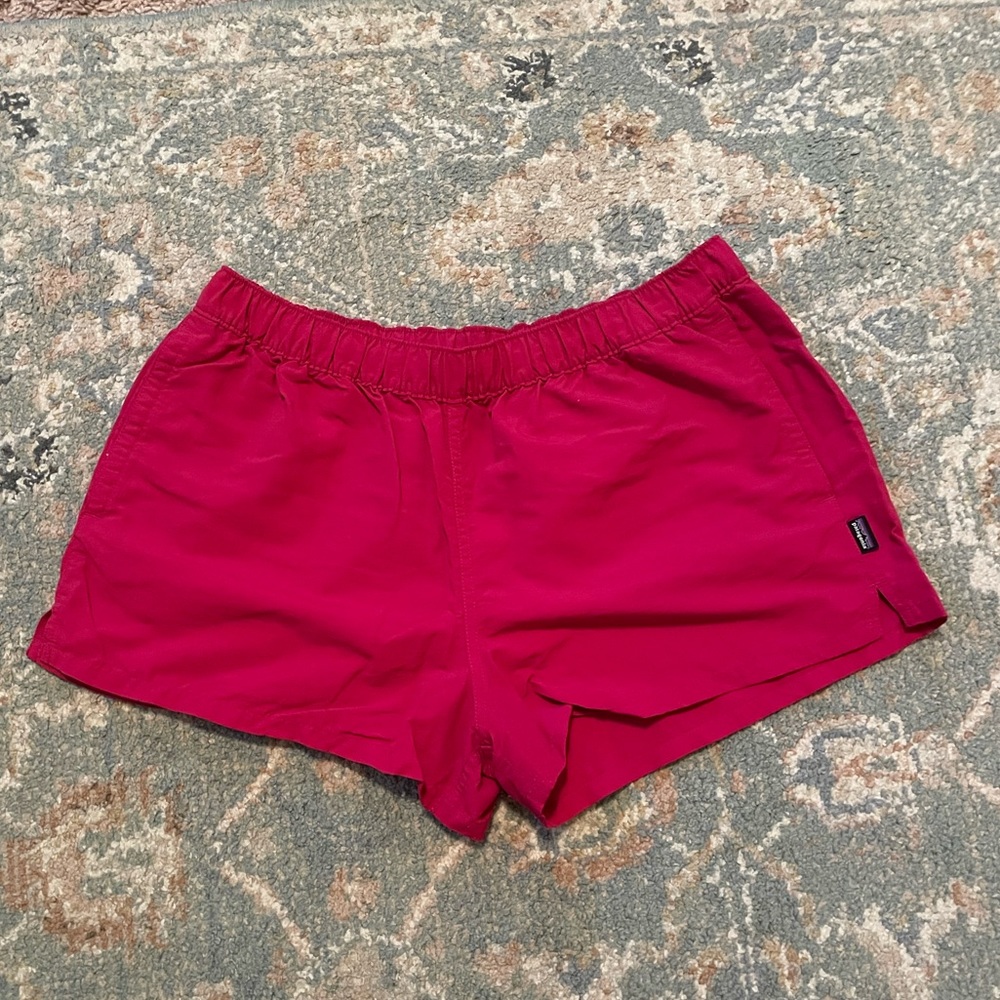 PATAGONIA BARELY BAGGIES SHORTS 2.5 in inseam Magenta Pink